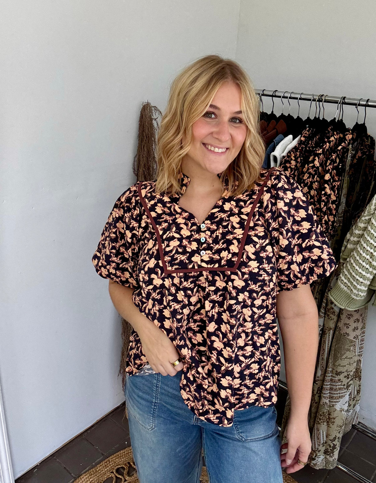Elizabeth Puff Sleeve Top